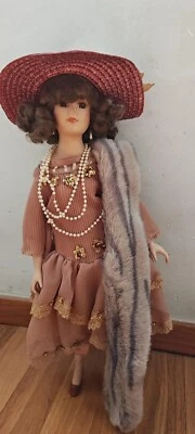 bambole antiche - Immagine 1 di 2