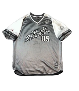 Maglia vintage FUBU Atlanta City Series taglia XXL grigio bianco retrò hiphop Y2K anni 90 - Foto 1 di 8
