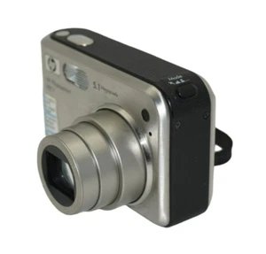 HP Digitalkamera Kompaktkamera 5.1MP Silber Photosmart R817 getestet - Bild 1 von 9