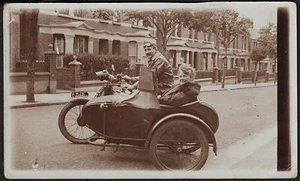 MOTORBIKE & SIDECAR small photo - Picture 1 of 1