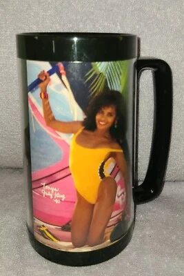 Caneca de biquíni SNAP-ON Tools pin-up meninas 70º aniversário 90 térmica nova estoque antigo - Imagem 1 de 4