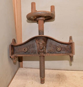 Rare Americus Junior cast iron apple cider wine press head collar & screw tool - Picture 1 of 8