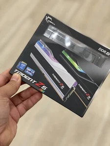 🔥NUEVA MEMORIA CL40 G.SKILL Trident Z5 RGB 32GB (2 x 16GB) PC5-48000 (DDR5-6000) - Imagen 1 de 3
