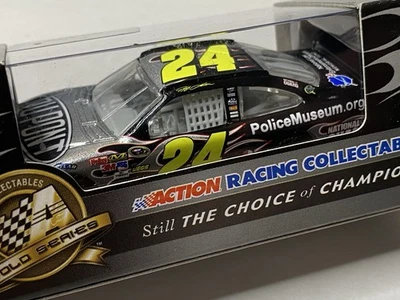 Jeff Gordon #24 DuPont National Law Enforcement Chevy 2010 NASCAR 1/64 diecast Foto 1 de 4