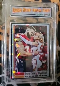 Tarjeta coleccionable personalizada Taylor Swift y Travis Kelce NUEVA LOSA 2023 10 ARTE TARJETA RARA - Imagen 1 de 2