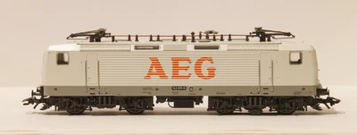 märklin H0 3441 Elektrolokomotive BR 143 001-6 AEG Weiße Lady, OVP - Bild 1 von 4