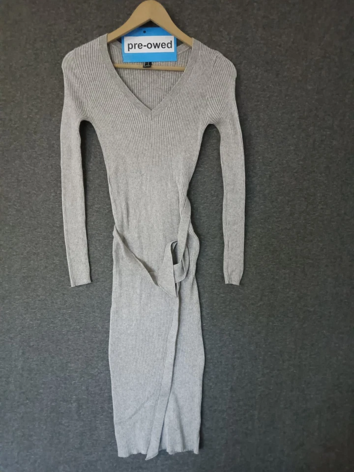 Vestido Suéter Forever 21 Talla S Gris Cuello en V Manga Larga Cinturón Corbata Foto 1 de 4