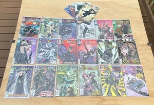 DC COMICS CATWOMAN Comics Konvolut 22 Teile #1-27 Serie - Bild 1 von 2
