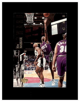 1993-94 Upper Deck SE Special Edition #69 Vin Baker RC Milwaukee Bucks Rookie - Image 1 of 2