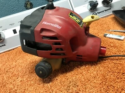 B2 UT-20772 UT20772 Homelite String Trimmer 25cc motor assembly tank, airbox etc - Image 1 of 4