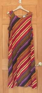 Fashion Bug Maxi Dress Gold, Black, Red, Purple Casual Pullover Sleeveless Sz 18 - Picture 1 of 4