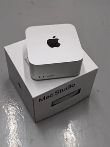 Mac Studio M1 Ultra 20-Core CPU / 64-Core GPU / 64GB Ram / 1TB SSD - 1 Year AC+ - Photo 1/11