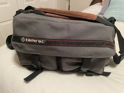 Large Vintage Tamrac Camera bag. Very Light Use - Image 1 of 4