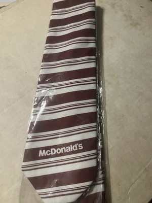 CORBATA RARA NUEVA/SELLADA EMITIDA POR EMPLEADO/GERENTE DE MCDONALD’S - COLECCIÓN 2012 Foto 1 de 2