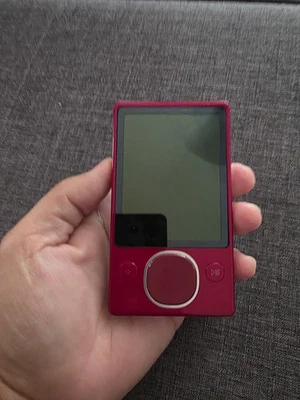 Reproductor multimedia digital Microsoft Zune 80 rojo (80 GB) Foto 1 de 4