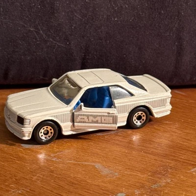 Matchbox Intl. 1984 Mercedes-Benz 500 SEC AMG BLANCO con interior azul -VHTF- Foto 1 de 4