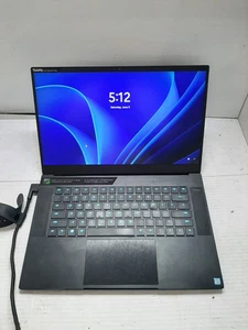Razer Blade 15 144Hz FHD 2.2 GHz i7-8750H 16GB 512GB SSD GTX 1070 Max-Q LEER #97 - Imagen 1 de 7