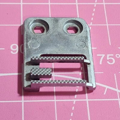 Kenmore 385.12014590 OEM Feed dog Part Working - GOOD - Image 1 of 4