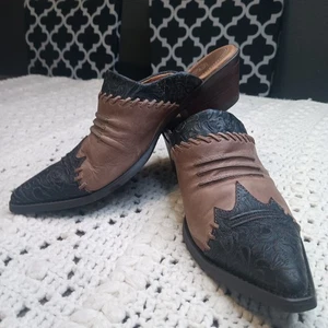 Ariat Mules Zeppa Donna 8 B Marrone Pelle Goffrata Western Boho Scarpe Slip On  - Foto 1 di 11