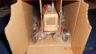 Tractor Ertl Cockshutt 560 escala 1/16 diecast nuevo en caja hecho en EE. UU. muy raro nuevo en caja Foto 1 de 4