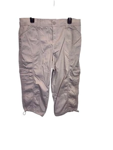 Women's Style & Co Beige Cargo Capri Pants Size 12 - Picture 1 of 3