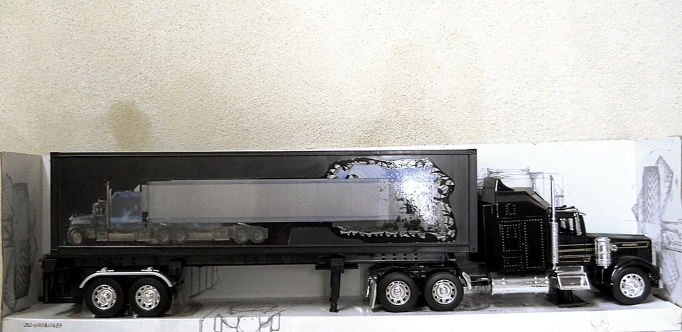 1:32 KENWORTH  LONG HAULER Collection 1:32 - Immagine 1 di 4
