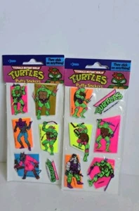 Paquete de 2 pegatinas hinchadas Teenage Mutant Ninja Turtles sin abrir selladas | De colección - Imagen 1 de 3