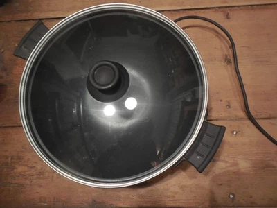 Großer Elektrischer Wok Elektrowok Grillpfanne Partypfanne 1835 Watt - Bild 1 von 4
