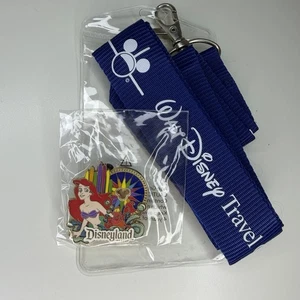 NEU Disneyland Resort Walt Disney Travel Company ARIEL SEBASTIAN ANSTECKNADEL & Schlüsselband - Bild 1 von 4