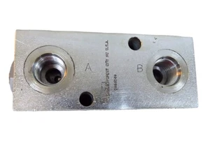 Parker 2984049 hydraulic Valve - Picture 1 of 2