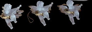 3 mattierte Weihnachtsschmuck Cherub goldfarbene Flügel klein - Bild 1 von 5