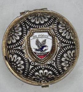Air Force Academy Vintage Pillendose silberfarbener Deckel mit blauem Blitzadler Emblem - Bild 1 von 12