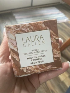 Laura Geller Baked Bronze N Brighten Bronzer MEDIUM .32oz New In Box - Picture 1 of 3