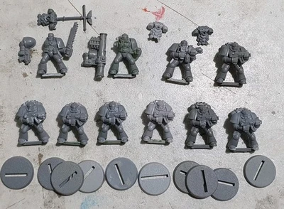 Warhammer 40K Space Marines X 10 Tactical Squad 2nd Edition Plastic OOP - Image 1 of 4