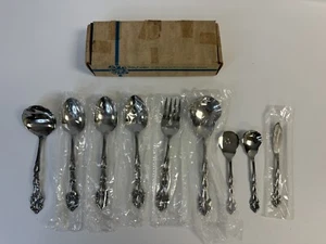 Oneida Chandelier 9 Serving Pieces Community Stainless Flatware Gravy Ladle NEW - Picture 1 of 5