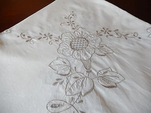 VINTAGE LINEN TABLECLOTH BIEGE ON IVORY EMBROIDEY COTTON BLEND 54"X 50" - Picture 1 of 8