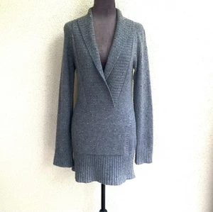 Aqua 100% Cashmere Gray Speckled Sweater Dress Tunic XS Shawl Collar Kangaroo Po - Picture 1 of 12