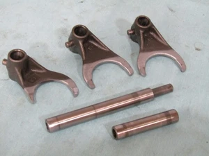 2012 KAWASAKI KX450F SHIFT FORKS & SHAFTS ASSEMBLY MAY FIT OTHER YEARS - Picture 1 of 2