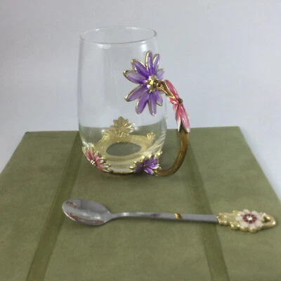 Taza de café de té de vidrio y latón esmaltado con cuchara rosa púrpura floral Foto 1 de 4