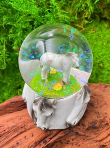 Horse Ross White Horse Height 6,5cm Snow Ball Glitter Ball Shake - Picture 1 of 4