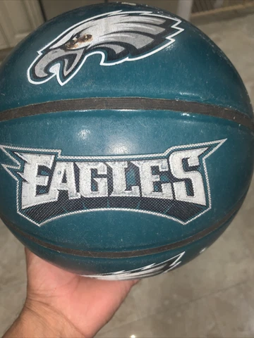 Philadelphia Eagles Football Team, Basketball 🏀  2014 Cover