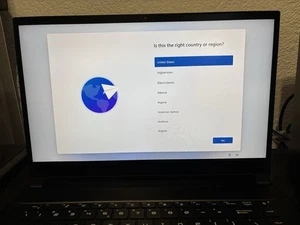 MSI GS66 11UE-474CA 15.6" (2TB SSD, Intel Core i7-11800H, 2.30GHz, 16GB RAM)Used - Picture 1 of 14