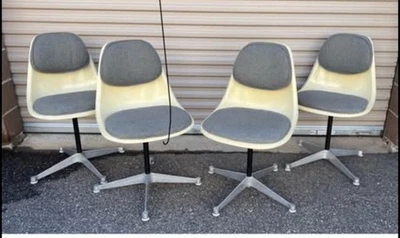 Auténticas sillas MCM Eames Shell años 50, excelente estado, juego de 4 Foto 1 de 4