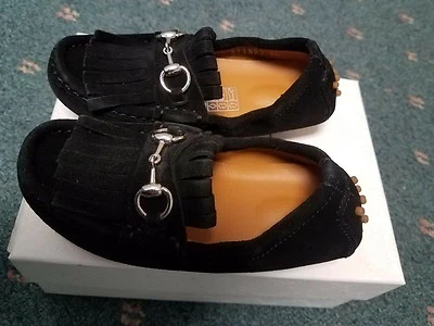 NUEVO EN CAJA NUEVO Gucci Niños Negro Gamuza Flecos Driver Mocasines Zapatos 24 25 26 371802 Foto 1 de 4