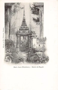 Laos - VIENTIANE - The entrance to a pagoda - Publ. Claude & Cie - - Laos - VIE - Picture 1 of 2