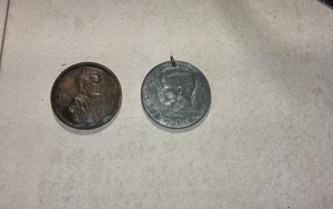 Pair Of Large 3" Coins Cent And Dime - Picture 1 of 11