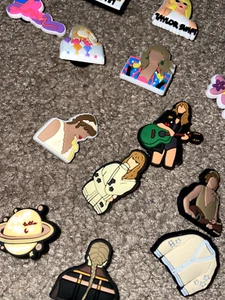 Taylor Swift Shoe Charms 26 Random | Croc Charms Jibbitz Country Music Pop Star - Picture 1 of 3