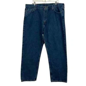 Wrangler Jeans Men's Size 42 x 30 Relaxed Fit Medium Wash Denim 100% Cotton NEW - Picture 1 of 10