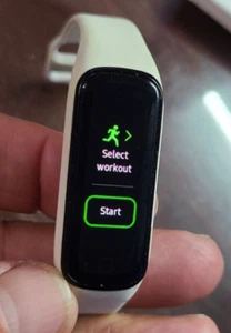 SAMSUNG Galaxy Fit 2 SM-R220 - Bluetooth Fitness Tracking Smart Band White Color - Zdjęcie 1 z 6