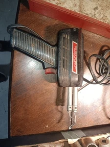 Gebrauchter Weller Modell 8200N elektrischer Lötkolben 100/140 Watt - getestet - Bild 1 von 3